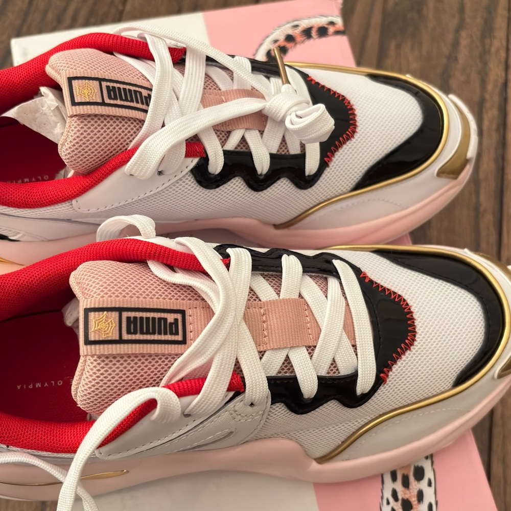 Brand new Puma Women's White, Pink, and Black Sneakers